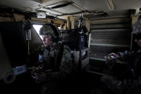 Bộ ảnh về 2 cô gái tạo nên lịch sử quân sự Mỹ ảnh 11