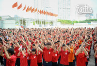 3.000 tình nguyện viên xếp hình chim hạc mừng Hành trình đỏ thắng lợi ảnh 1 3000 tình nguyện viên xếp hình chim hạc mừng Hành trình đỏ thắng lợi