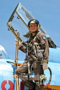 Niềm vui sau chuyến bay an toàn, thắng lợi