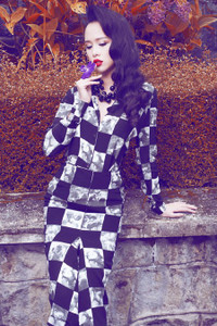 Top 5 Hoa hậu Việt Nam 2012 ngọt ngào với váy trễ vai ảnh 8