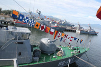 Chiến hạm Đinh Tiên Hoàng cưỡi sóng vùng vẫy biển Đông ảnh 2 Chiến hạm Đinh Tiên Hoàng cưỡi sóng vùng vẫy biển Đông ảnh 2