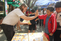 Học sinh hào hứng tham gia Ngày hội đọc sách và giao tiếp tiếng Anh ảnh 6