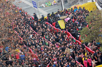 Choáng ngợp với cảnh tượng biển người đi lễ thần tài tại Trung Quốc ảnh 5