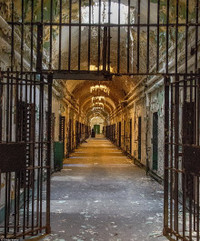 Rùng mình với nhà tù từng lấy tù nhân làm “chuột bạch“ ảnh 3