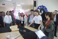 Đoàn cựu lưu học sinh Campuchia tham quan và giao lưu tại Trường ĐH Tôn Đức Thắng ảnh 5