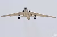 Soi bụng dàn máy bay chiến đấu của Trung Quốc ảnh 11