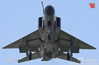 Soi bụng dàn máy bay chiến đấu của Trung Quốc ảnh 8