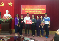 Sẻ chia cùng thầy trò vùng khó ảnh 2 Sẻ chia cùng thầy trò vùng khó ảnh 2