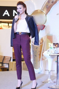 Thập nhị mỹ nhân, Mai Phương Thúy,