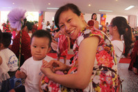 Vừa khóc vừa cười ngày đầu tiên đi học ảnh 7