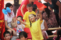 Vừa khóc vừa cười ngày đầu tiên đi học ảnh 20