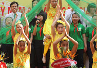 Rạng rỡ nụ cười nơi ngôi trường mới mở ảnh 4