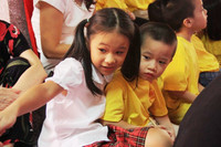 Vừa khóc vừa cười ngày đầu tiên đi học ảnh 19