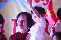 Vừa khóc vừa cười ngày đầu tiên đi học ảnh 17