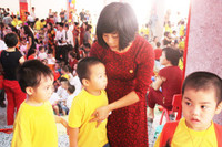 Vừa khóc vừa cười ngày đầu tiên đi học ảnh 21