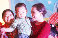 Vừa khóc vừa cười ngày đầu tiên đi học ảnh 18