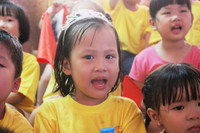 Vừa khóc vừa cười ngày đầu tiên đi học ảnh 10