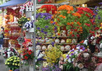 Chùm ảnh: Chợ hoa nổi tiếng nhất Hà Nội ngày giáp Tết - Ảnh 9