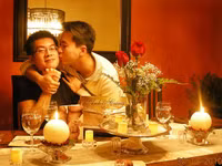 Chuyện tình 12 năm tuyệt đẹp của cặp đôi đồng tính gốc Việt điển trai 12