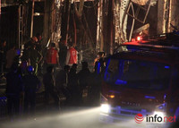 Hình ảnh chiến sĩ PCCC “vật lộn” với đám cháy lớn tại TP.HCM ảnh 11