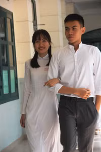 TPHCM: Cô và trò duyên dáng trong tà áo dài ảnh 4 TPHCM: Cô và trò duyên dáng trong tà áo dài ảnh 4