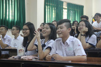 TPHCM: Cô và trò duyên dáng trong tà áo dài ảnh 11