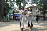 TPHCM: Cô và trò duyên dáng trong tà áo dài ảnh 7