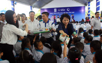 Quỹ sữa “Vươn cao Việt Nam” tặng 87.000 ly sữa cho trẻ em Cần Thơ ảnh 3