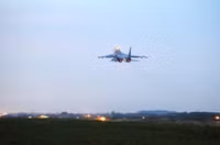 "Hổ mang chúa’ Su-30MK2 Việt Nam xuất kích trong đêm ảnh 9