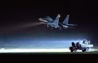 "Hổ mang chúa’ Su-30MK2 Việt Nam xuất kích trong đêm ảnh 11