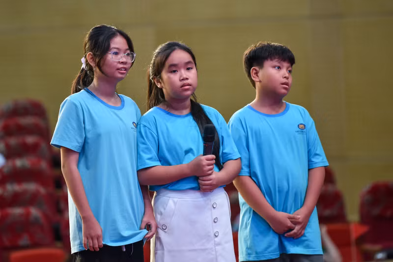 Lộ diện Quán quân đấu trường tiếng Anh Olympia