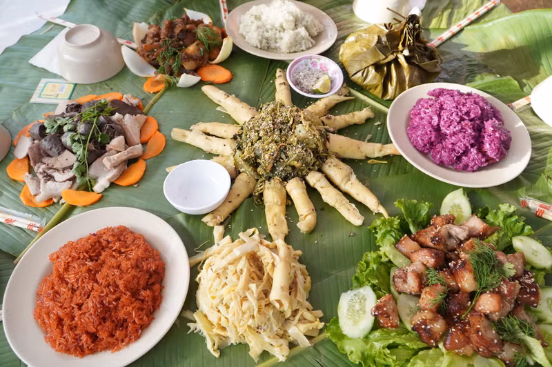 Người Mường vùng biên giới hân hoan đón Tết Độc lập