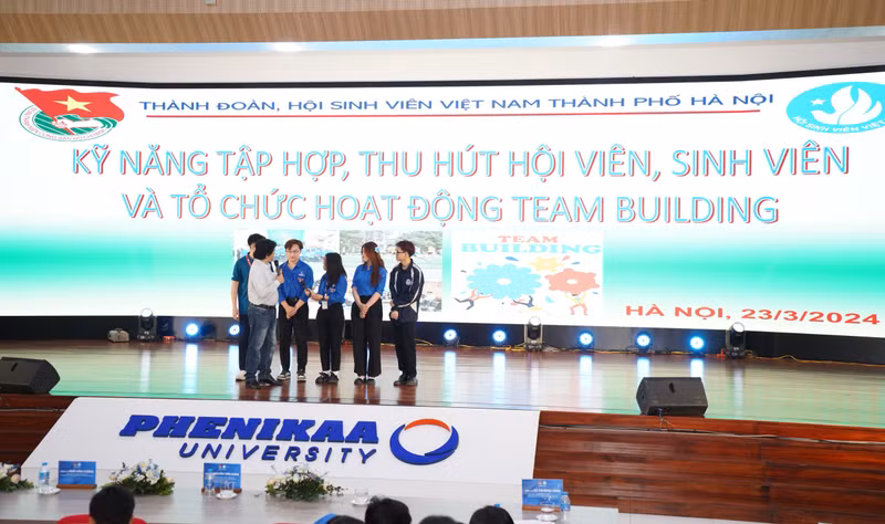 Chương trình hướng tới chào mừng Kỷ niệm 93 năm ngày thành lập Đoàn TNCS Hồ Chí Minh (26/3/1931 - 26/3/2024) và chào mừng 70 năm Ngày Giải phóng Thủ đô (10/10/1954 - 10/10/2024). ' Ngày hội sinh viên 5 tốt' nhiều sân chơi hấp dẫn cho thanh niên Thủ đô