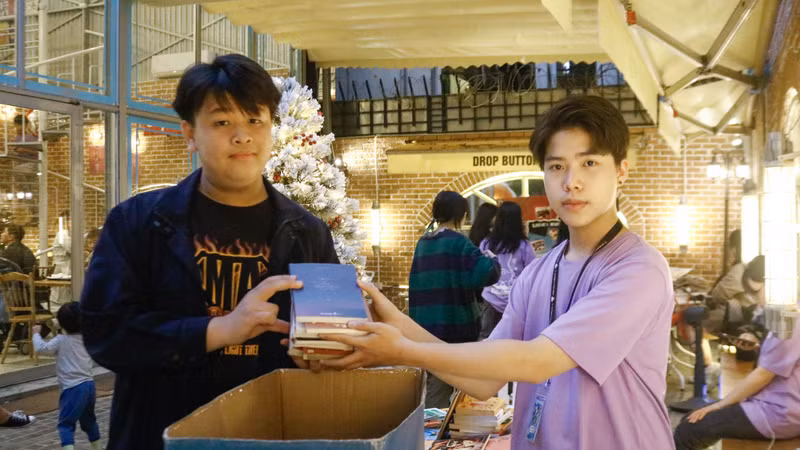 Libreria Project tổ chức các sự kiện thường niên với mục đích tạo không gian lý tưởng để những người yêu sách muốn lan tỏa tình yêu thương và kiến thức tới gặp gỡ, giao lưu và giải trí. Học sinh Hà thành tổ chức triển lãm sách