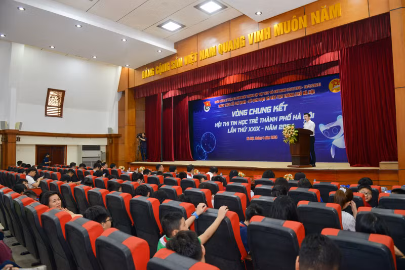 Gần 1.000 thí sinh dự Hội thi Tin học trẻ TP Hà Nội lần thứ 29
