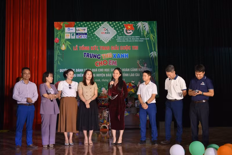 Hơn 1.000 sản phẩm Trung thu được gửi tặng cho điểm trường vùng cao