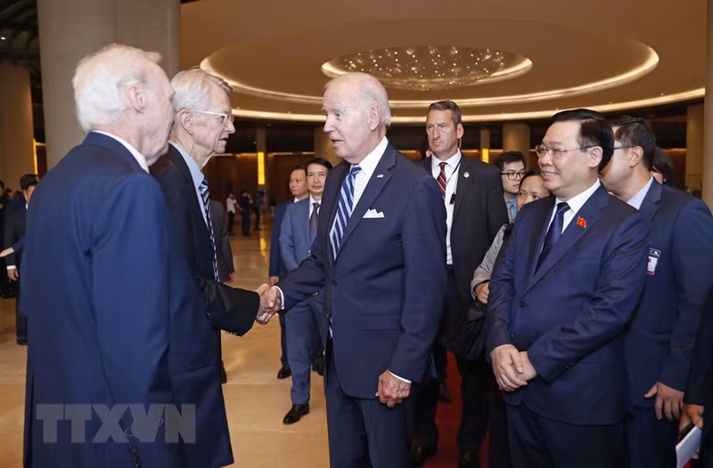 Chủ tịch Quốc hội Vương Đình Huệ hội kiến Tổng thống Hoa Kỳ Joe Biden