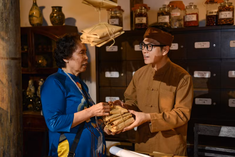 Tái hiện không gian của gia đình lương y làm nghề thuốc đông y truyền thống