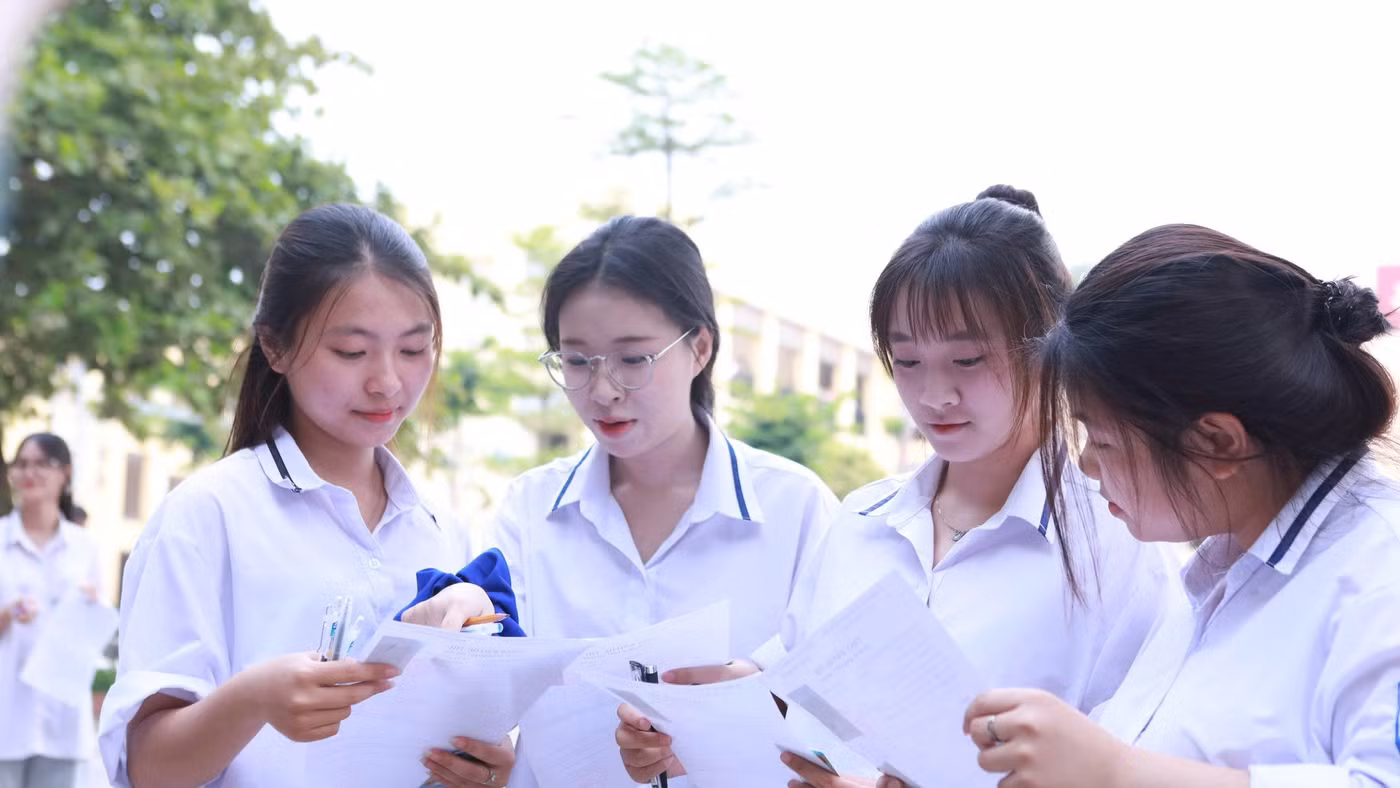 Học sinh tham dự Kỳ thi tốt nghiệp THPT năm 2026 tại Hưng Yên. Ảnh: Đình Tuệ