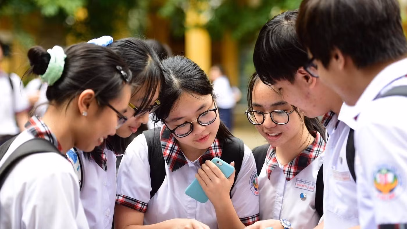 Trẻ em Việt Nam sử dụng mạng xã hội từ sớm, đặt ra nhiều yêu cầu mới trong công tác quản lý và bảo vệ trẻ trên môi trường số.