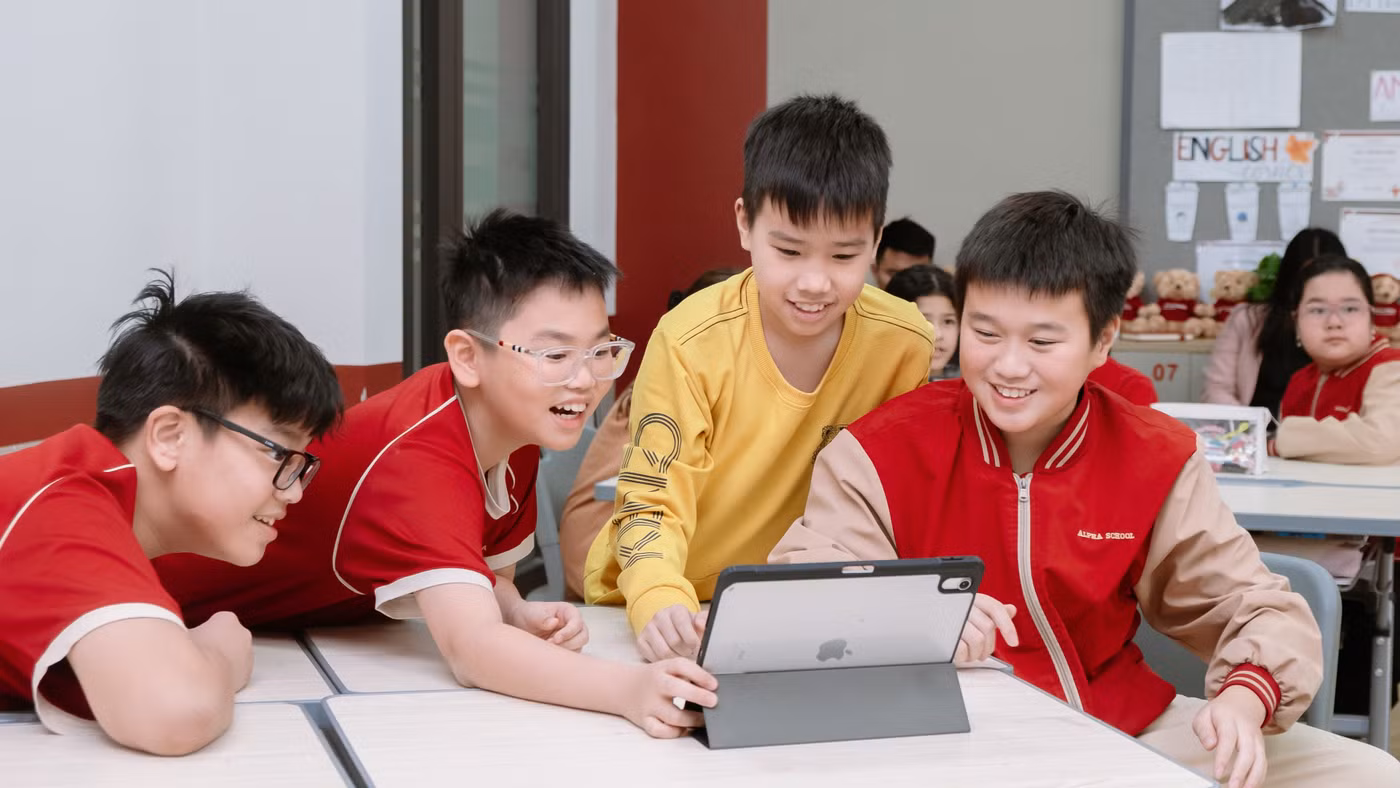 Học sinh Trường Tiểu học, THCS và THPT Alpha Hải Phòng. Ảnh: NTCC