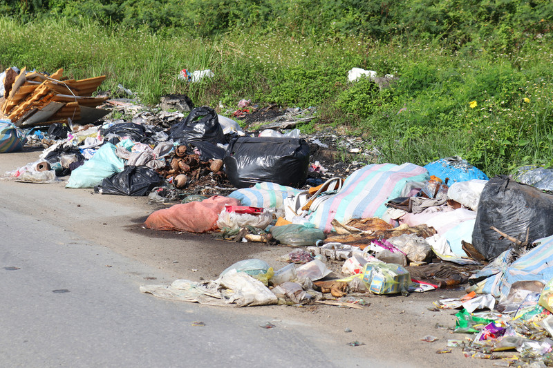 Ngổn ngang đoạn đường 3km gần 2 thập kỷ chưa làm xong ở Nghệ An