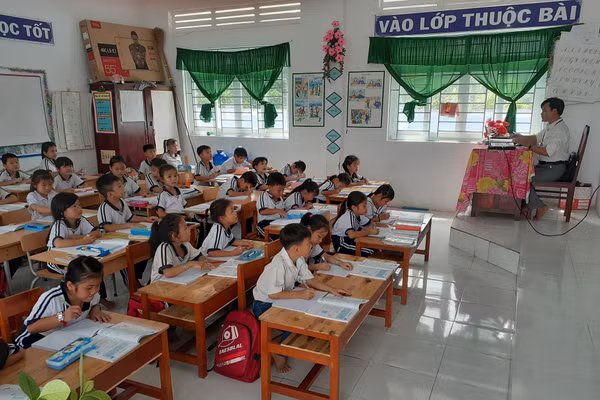 Nghị quyết góp phần tạo điều kiện để HS dân tộc tiếp cận Chương trình Giáo dục phổ thông thuận lợi hơn.