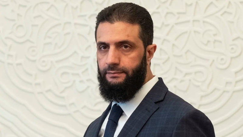 Kể từ khi lên nắm quyền vào tháng 12 năm ngoái, ông Sharaa đã thực hiện một loạt chuyến công du nước ngoài để tái thiết quan hệ với các cường quốc thế giới. tt-syria-2.jpg