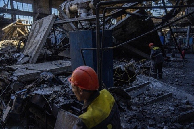 Khi bước sang mùa đông thứ tư của cuộc xung đột, Nga đã tăng cường các cuộc tấn công vào hệ thống phát điện, truyền tải điện và các cơ sở sản xuất khí đốt. sua-7.jpg