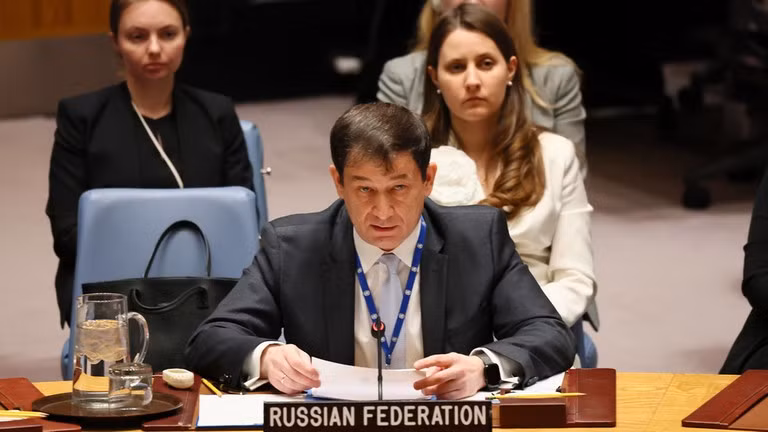 Phó Đại diện thường trực thứ nhất của Nga tại LHQ, Dmitry Polyansky, khi đó mô tả kết quả này là chiến thắng của lẽ thường, tuyên bố rằng, "ngày càng nhiều người nhận ra bản chất thực sự của chính quyền Zelensky". pho.jpg