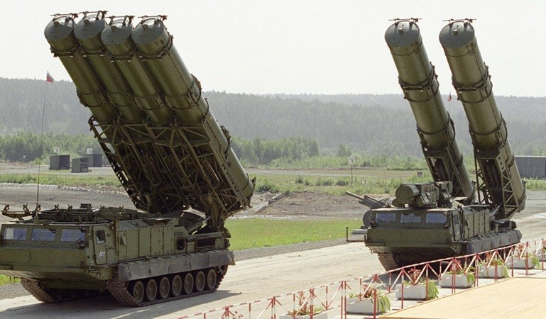 Căn cứ Guarico, nằm ở phía nam Caracas, đóng vai trò là trung tâm chính của một tiểu đoàn hệ thống S-300VM, được Nga chuyển giao vào năm 2012 theo thỏa thuận vay 2 tỷ đô la. s4.jpg