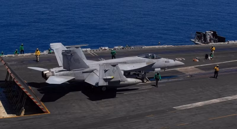 Khi được hỏi liệu Mỹ có sắp tấn công Venezuela hay không, Scott trả lời rằng ông sẽ "ngạc nhiên" nếu điều đó xảy ra. tcong.jpg