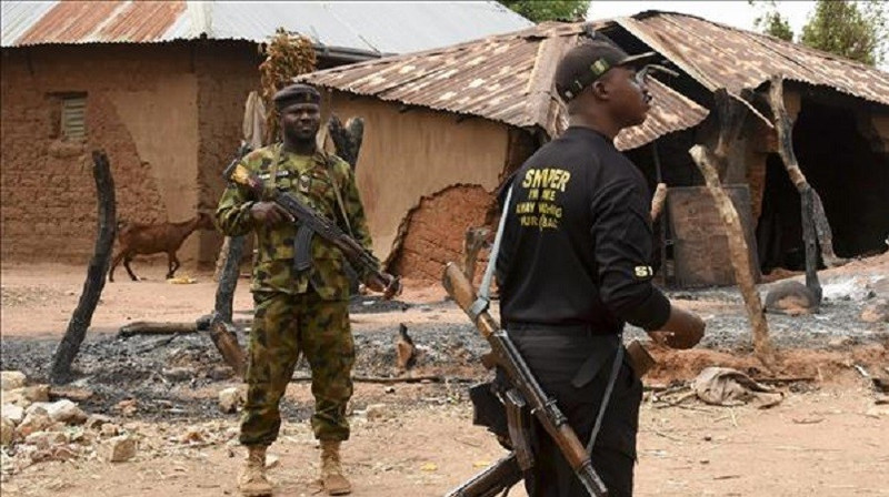 Ông Bwala cũng nhắc đến một phiên điều trần trước Quốc hội Mỹ, trong đó một nhà lập pháp đặt câu hỏi liệu nguồn tài trợ của CIA có gián tiếp hỗ trợ Boko Haram và các nhóm nổi dậy khác hay không. ni-5.jpg