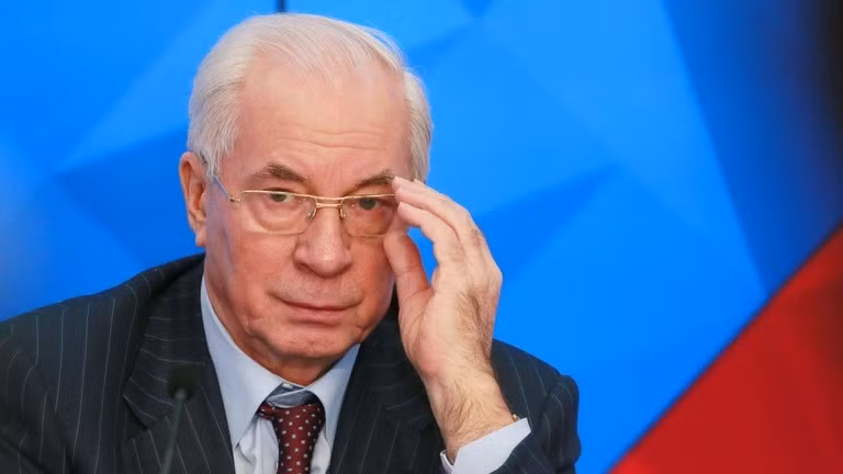 “Trong khi những người ủng hộ phương Tây của Kiev đã đổ rất nhiều tiền vào Ukraine trong ba năm qua, các quan chức địa phương đã không sử dụng số tiền này để cải thiện đất nước. tt-1.jpg